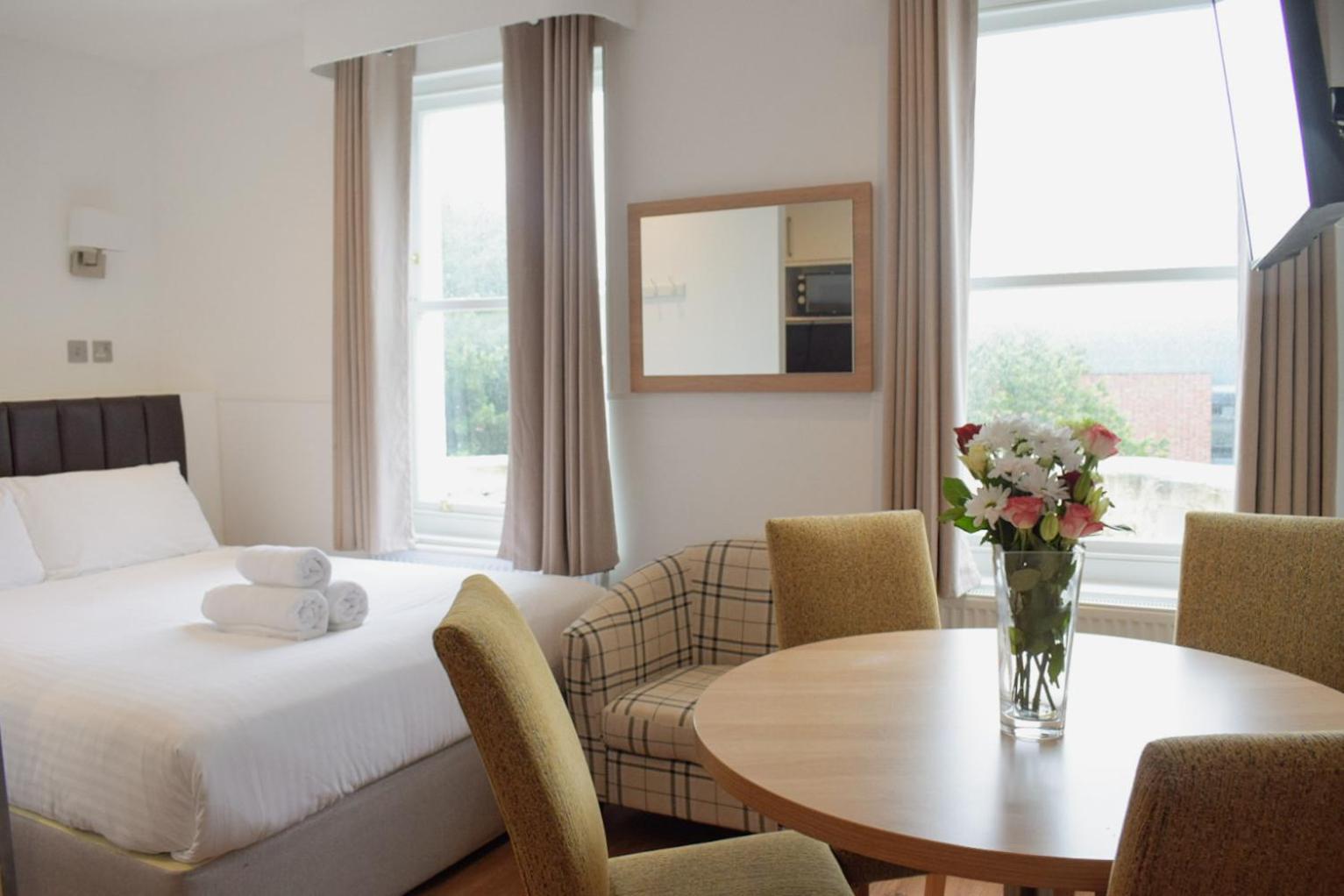 Osborne Aparthotel Eastbourne Exterior photo