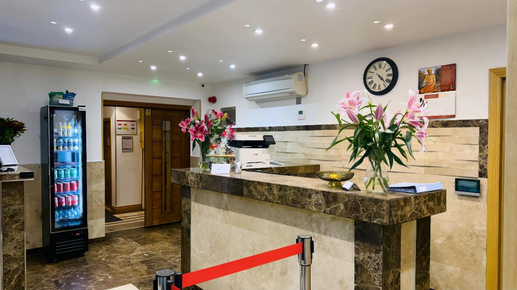 Osborne Aparthotel Eastbourne Exterior photo