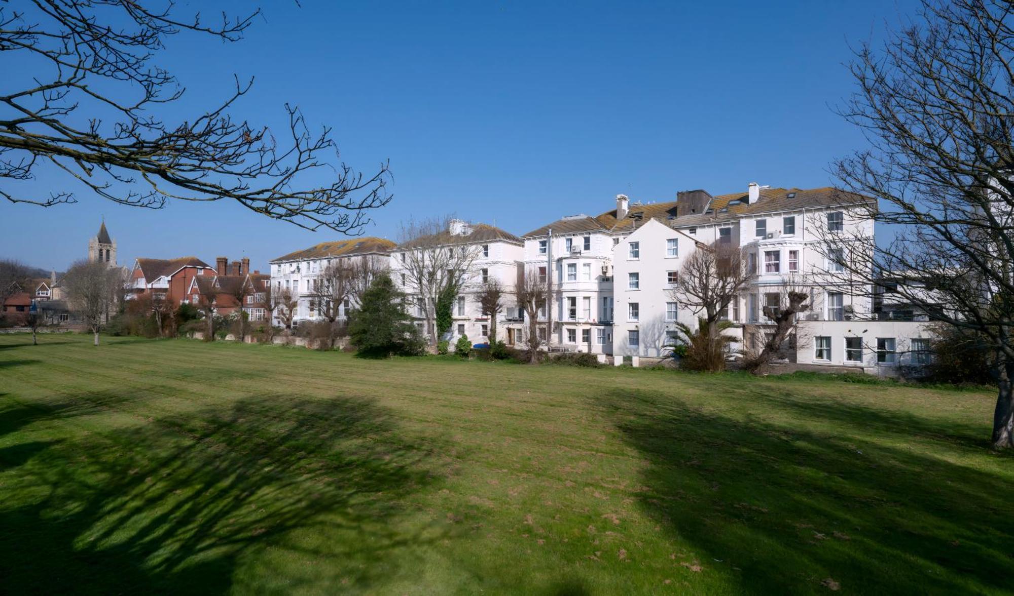 Osborne Aparthotel Eastbourne Exterior photo